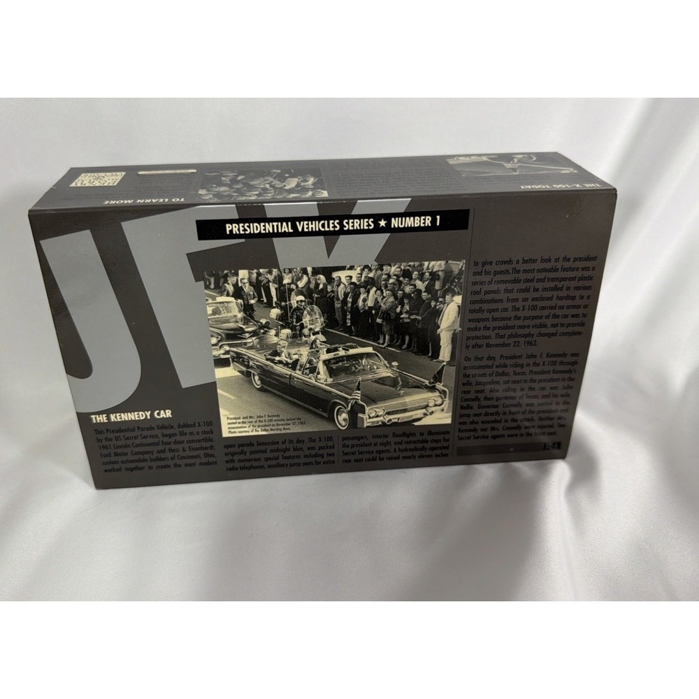 Minichamps 1961 JFK Kennedy Presidential Parade Lincoln Continental X-100 1:43